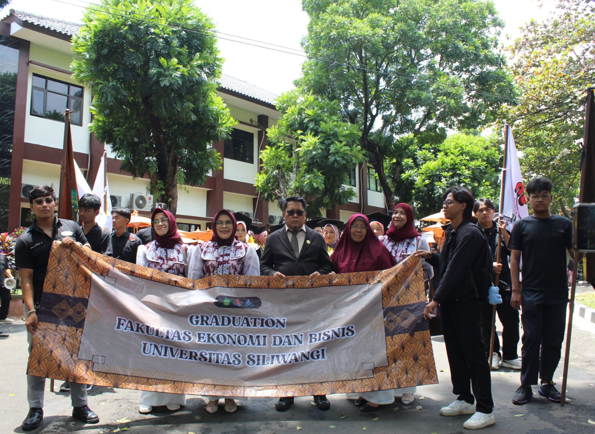 0ff329a1-0696-40c5-828a-f6df0a8c3609